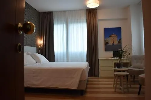 Hotel Portavaldera Peccioli 3*,